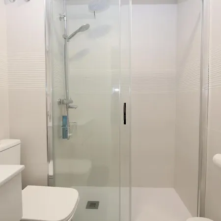 Centre Beachfront Rossi Apartmán *