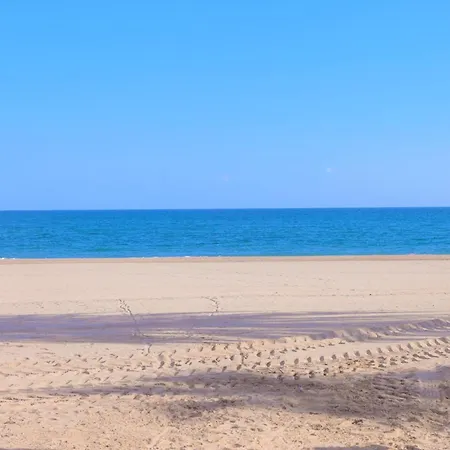 Centre Beachfront Rossi Apartmán